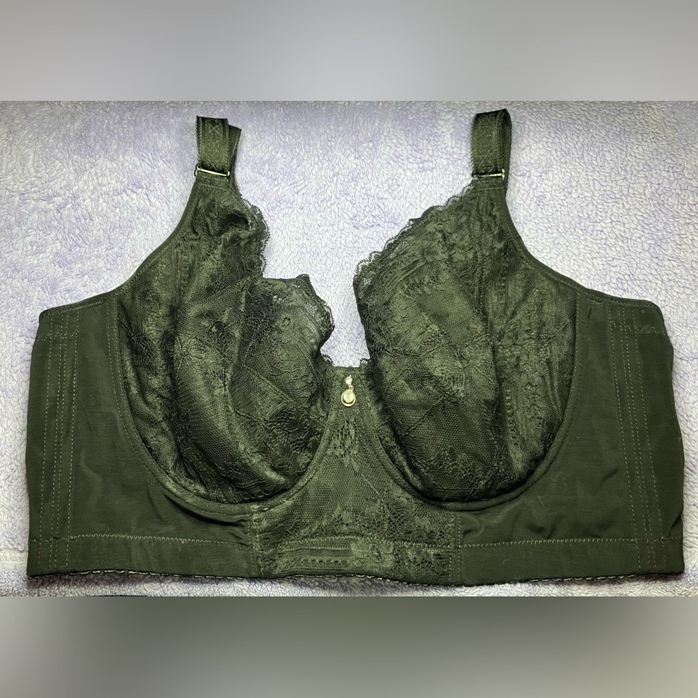 Full Glady black bra DD42